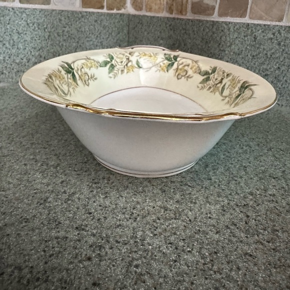 Noritake Oval Serving Dish - Picture 2 of 5